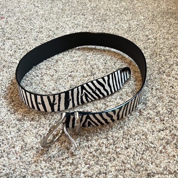Zebra print belt - Picture 3 of 3